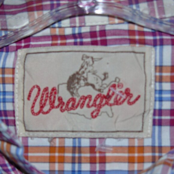 Wrangler plaid button down shirt. - Picture 4 of 4